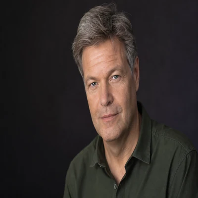 Porträt Martin Lorenz, Quellenprüfung bei hazyrecollection.com